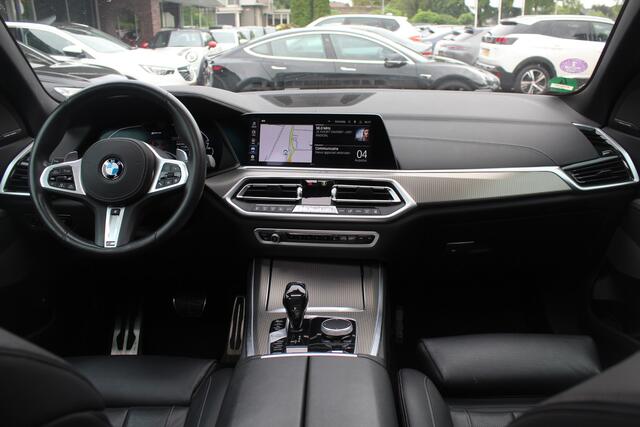 BMW X5 xDrive45e High Exe. M Sport / Trekhaak / Panoramadak / 360Camera / Head-up / 21'' / Laser LED / Luxe Leder / Harman Kardon / Keyless / Softclose / Stoelvenitlatie / Stuurverwarming / Dodehoek / DAB / Stoelverwarming 4x