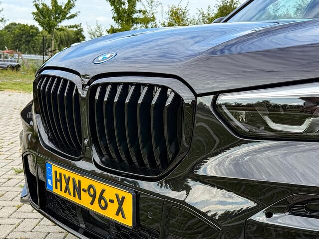 BMW X5 xDrive45e High Executive |M-Sport|Pano Sky Lounge|Soft Close|Luchtvering|Head-Up|Stoelverkoeling|Active Steering