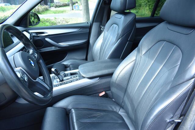 BMW X5 xDrive40e iPerf. 320PK M Sport 100DKM PANO LEER FULL!