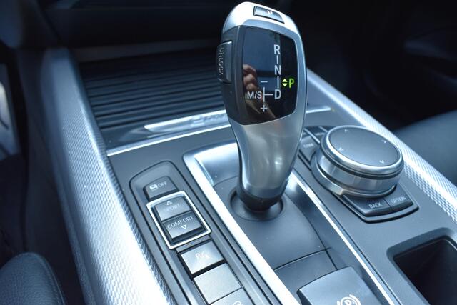BMW X5 xDrive40e iPerf. 320PK M Sport 100DKM PANO LEER FULL!