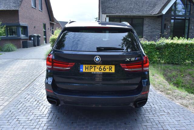 BMW X5 xDrive40e iPerf. 320PK M Sport 100DKM PANO LEER FULL!