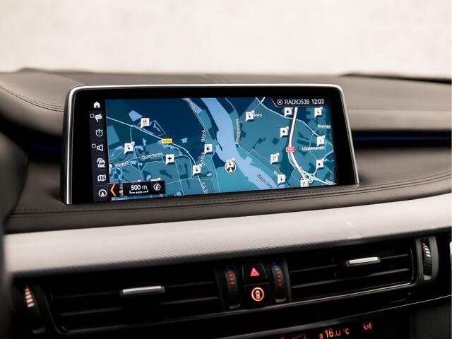 BMW X5 xDrive40e M-Sport iPerformance High Executive 313Pk Automaat (PANORAMADAK, M PAKKET, LUCHTVERING, MEMORY SEATS, SFEERVERLICHTING, ADAPTIVE CRUISE, HEAD-UP DISPLAY, GROOTLICHTASSISTENT, GETINT GLAS, NIEUWE APK, NIEUWSTAAT)