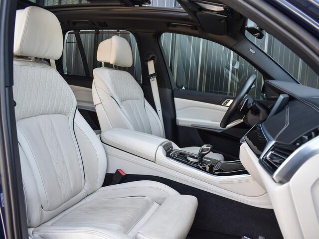 BMW X5 xDrive30d HIGHT EXECUTIVE M-SPORT | NL-AUTO | PANORAMA SKY LOUNGE | AMBIANCE INTERIEUR | DRVING ASSISTANT PROF. | LASER LIGHT | HEAD-UP | HARMAN/KARDON | BMW GESTURE | NIGHT VISION | PARKING ASSISTANT PLUS | COMFORT SEATS | TREKHAAK | SOFT-CLOSE | |
