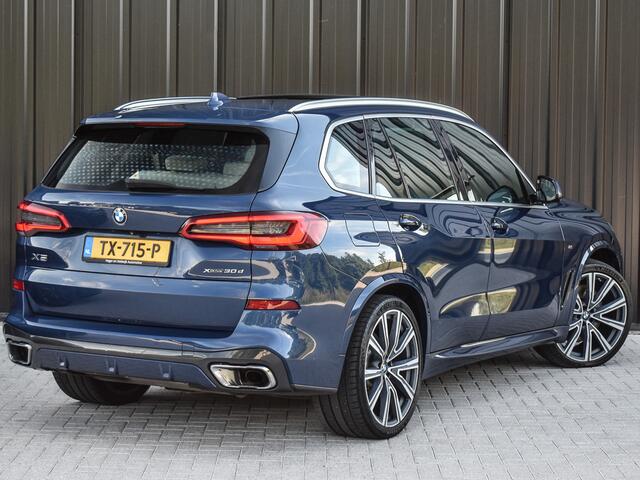 BMW X5 xDrive30d HIGHT EXECUTIVE M-SPORT | NL-AUTO | PANORAMA SKY LOUNGE | AMBIANCE INTERIEUR | DRVING ASSISTANT PROF. | LASER LIGHT | HEAD-UP | HARMAN/KARDON | BMW GESTURE | NIGHT VISION | PARKING ASSISTANT PLUS | COMFORT SEATS | TREKHAAK | SOFT-CLOSE | |
