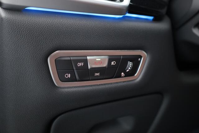 BMW X5 xDrive45e M Sport | Pano | Skylounge | HUD | Laser LED | Carbon | Stoelventilatie | Luchtvering