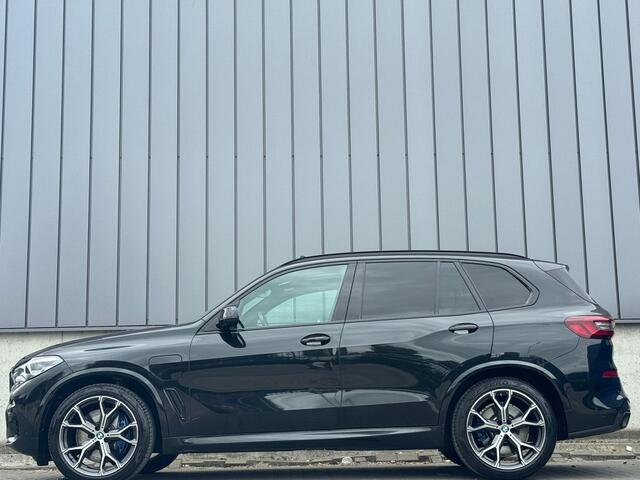 BMW X5 xDrive45e 394PK M-Sport Shadow Pano Head-UP Harman-Kardon