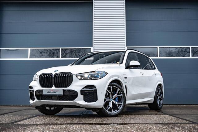 BMW X5 xDrive45e High Executive |Pamorama dak |Skylounge |ACC | Lazer Led | Head-Up |
