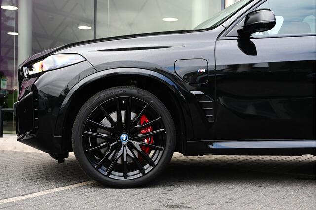 BMW X5 xDrive50e High Executive M Sport Automaat / Panoramadak / Trekhaak / Soft-Close / Adaptief onderstel / Parking Assistant Professional / Comfort Access / Adaptieve LED / Harman Kardon