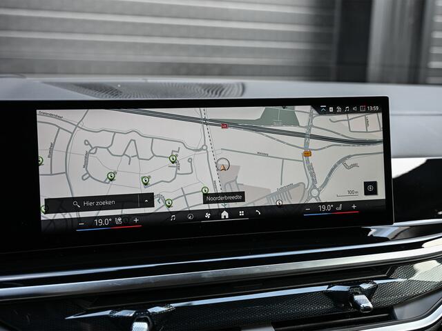 BMW X5 xDrive50e | M-SPORT | TREKHAAK | COMFORT ACCESS | BMW NIERE ICONIC GLOW | PANORAMADAK | COMFORT SEATS | AMBIANCE INTERIEUR | DRIVING ASSISTANT PROF. | DAB+ | INNOVATION PACK | HARMAN/KARDON