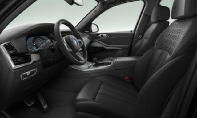BMW X5 xDrive45e M-Sport - Pano - Trekhaak - Nappa Comfortzetels - Lasers - Head-Up