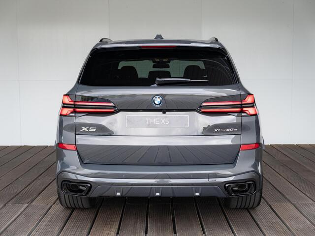 BMW X5 xDrive50e | M Sportpakket Pro | Innovation Pack | Comfort Access | Soft-Close | Panoramadak | Stoeverwarming | Bowers & Wilkins | Trekhaak