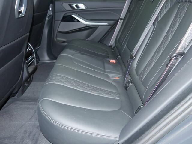 BMW X5 xDrive50e M-Sport Pro | M-Zetels | Trekhaak | Harman Kardon | Driv. Ass. Pro | Ventilatie | Individual Leder | Luchtvering v+a