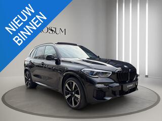bmw-x5-xdrive45e-m-sport-b&w-sky-ma