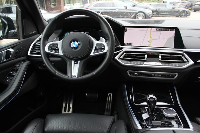 BMW X5 xDrive40i High Exe. M Sport / Panoramadak / 360Camera / Head-up / Achterasbesturing / Laser LED / Softclose / 22'' / Harman Kardon / Stoelventilatie / Stoelverwarming 4x / DAB / Dodehoek / ACC