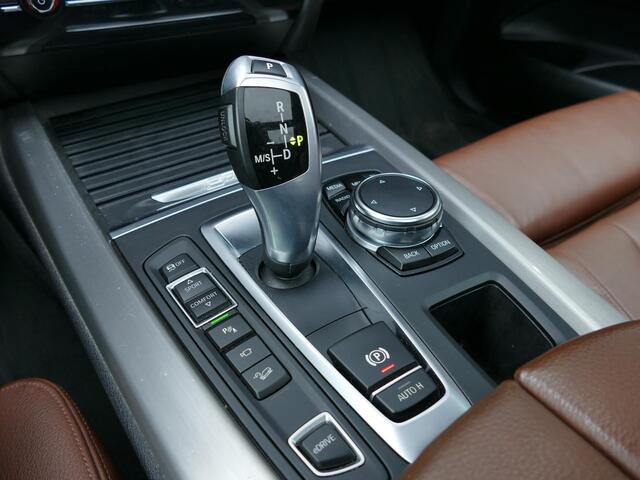 BMW X5 xDrive40e High Executive M-Sport | Panorama dak | Leder | Memory | Keyless | Trekhaak | Stoelverwarming | 360° Camera | Memory | HUD