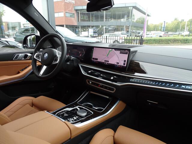 BMW X5 xDrive50e M Sportpakket Pro. Pano.Dak Elek.trekhaak Adap.LED -Soft.Close Harman-Kardon Cockpit-Pro. 20''LM Velgen