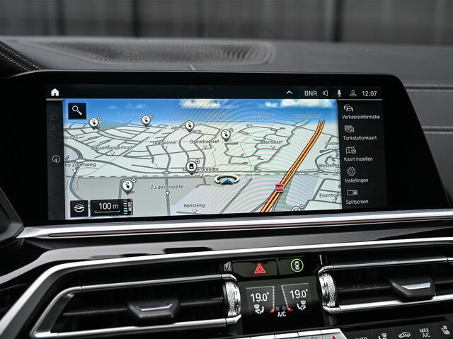 BMW X5 xDrive45e HIGH EXECUTIVE | M-SPORT PRO | PERFORMANCE SEATS | SHADOW-LINE | COMFORT ACCESS | HEAD-UP | MASSAGE | PANORAMADAK | 360 CAMERA | VIRTUAL COCKPIT | STOELVERKOELING EN -VERWARMING | EL. TREKHAAK | VEEL OPTIES | 4 WHEEL STEERING