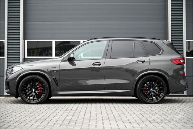 BMW X5 xDrive45e M-SPORT / PANO / M-PERF SEATS / LASER / CARBON / HUD / INDIVIDUAL / HARMAN KARDON / DRAVIT GRAU