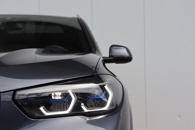 BMW X5 xDrive45e High Executive M-Sportpakket/ Comfort Acces/ Soft-Close/ Panoramadak/ Stoelverwarming voor en achter/ Head-Up