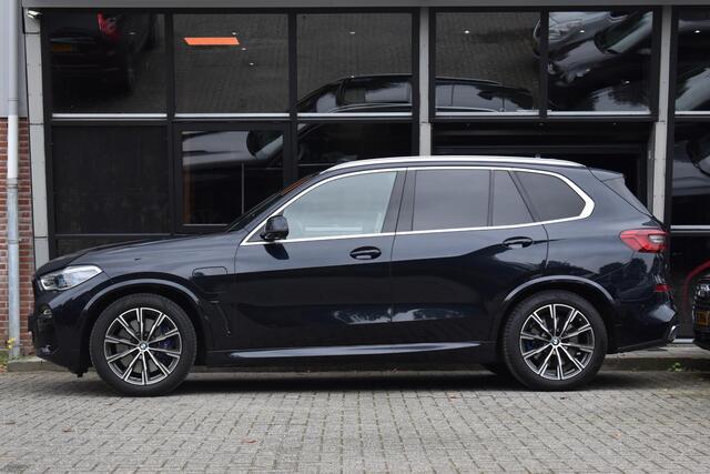 BMW X5 xDrive45e High Executive M HUD Pano Laser Stoelkoeling 360C