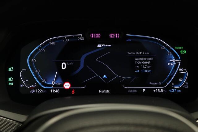 BMW X5 xDrive45e M-Sport High Executive | BOWER & WILKINS | SUPERSPORTSTOELEN STOELKOELING | TREKHAAK | 22" | DRAVITGRAU | LASER