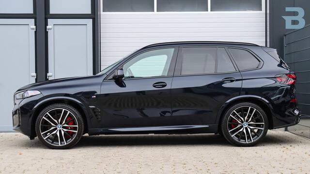 BMW X5 xDrive50e M-Sport Pro | Stoelventilatie | Head-up | Panoramadak | Soft-Close | Harman/Kardon | Trekhaak | Carbon