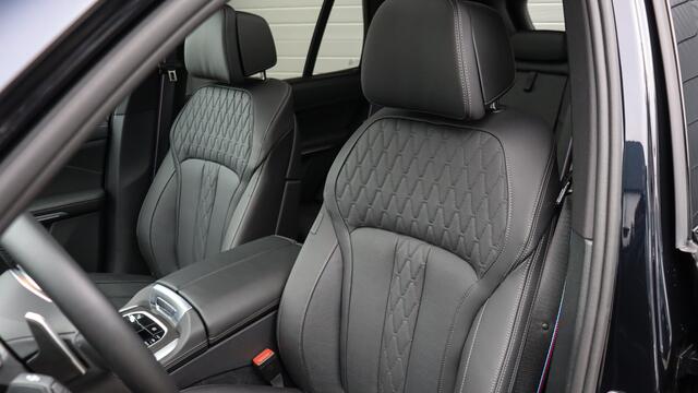 BMW X5 xDrive50e M-Sport Pro | Stoelventilatie | Head-up | Panoramadak | Soft-Close | Harman/Kardon | Trekhaak | Carbon