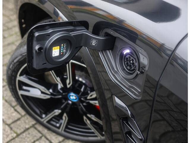 BMW X5 50e xDrive | Sky - Trekhaak - HUD - Massage - Bowers&Wilkins