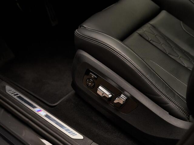 BMW X5 xDrive50e M Sport Pro, M stoelen, 4-wielbest., B&W, massage, CraftedClarity, pano, Merino, memory, 22", HUD, tr.haak, privacy
