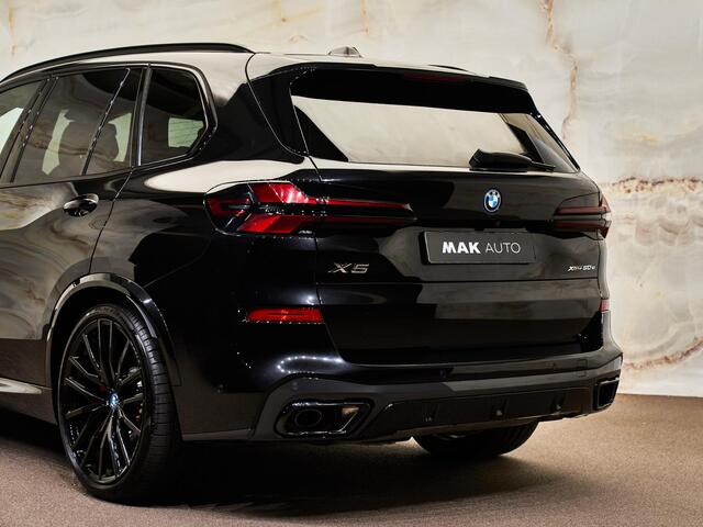 BMW X5 xDrive50e M Sport Pro, M stoelen, 4-wielbest., B&W, massage, CraftedClarity, pano, Merino, memory, 22", HUD, tr.haak, privacy