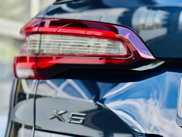 BMW X5 xDrive45e | Exclusive | M-pakket | Panodak | Luchtvering | Head-Up | Trekhaak | Incl. BTW |