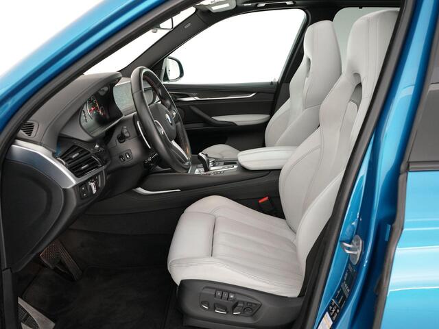 BMW X5 M 575pk |Harman&Kardon|schuif/kanteldak|softclose|HUD|memory|M-Performance seats|Maxton splitterset|carbon interieur|stoelverwarming|elek. achterklep|