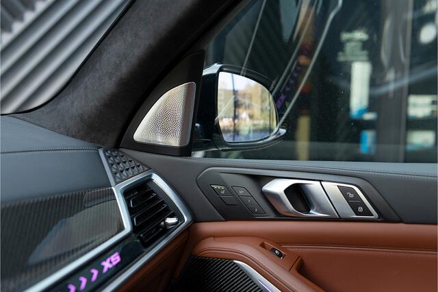 BMW X5 xDrive50e LCI M-Sport Pro ACC Pano Alcantara Hemel Massage Stoelvent. B&W Head Up 360 Kristal Trekhaak