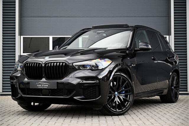 BMW X5 xDrive45e M-SPORT / PANO / LUCHTVERING / MEMORY / LEDER / CAMERA / TREKHAAK / DEALERONDERHOUDEN / 22"