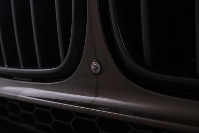 BMW X5 xDrive40e iPerformance High Executive Panorama, Apple carplay, Harman kardon