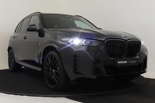 BMW X5 xDrive50e M-SPORT PRO|22'LM VELGEN|PANO DAK|TREKHAAK|CARBON INT.|SOFT CLOSE|COMFORT PLUS|SHADOW LINE|ADAP. LED