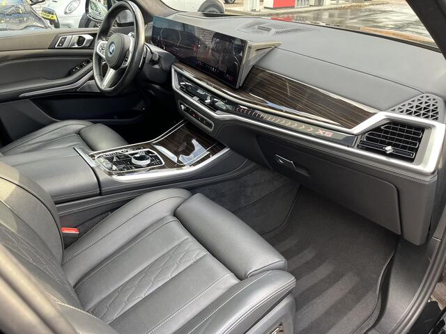 BMW X5 xDrive50e Launch Edition Skylounge B&W NL Auto Led