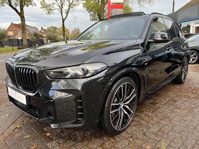 BMW X5 xDrive50e Launch Edition Skylounge B&W NL Auto Led
