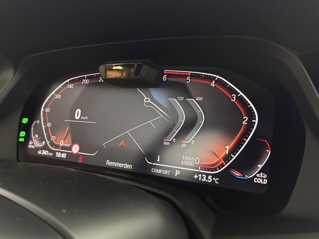 BMW X5 xDrive40d M-sport | B&W | Skylounge | Pano | 22inch