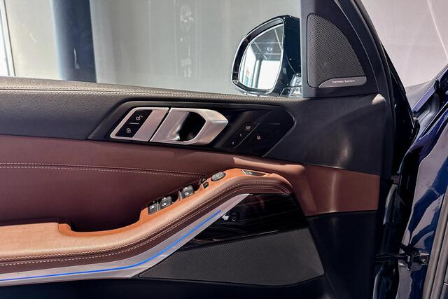 BMW X5 xDrive45e High Executive | M Sport | Glazen Panoramadak | Harman Kardon | Head-up Display | Trekhaak |