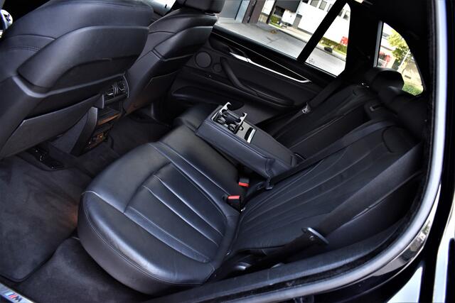 BMW X5 xDrive40d High Executive M-pakket Head-up - Standkachel - T.haak - Camera - Navi