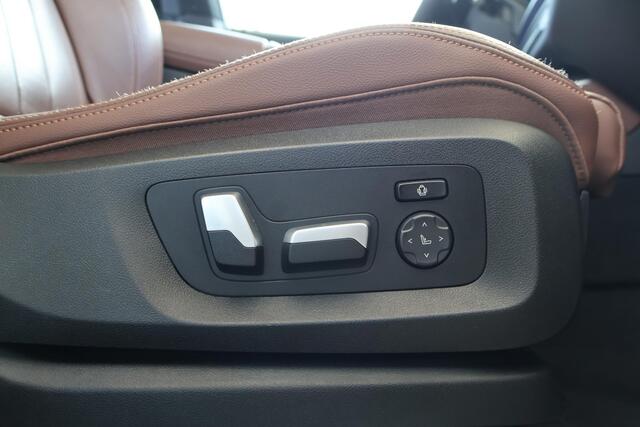 BMW X5 xDrive45e High Executive | M Sportpakket | Panorama Dak | Driving Assistant Plus