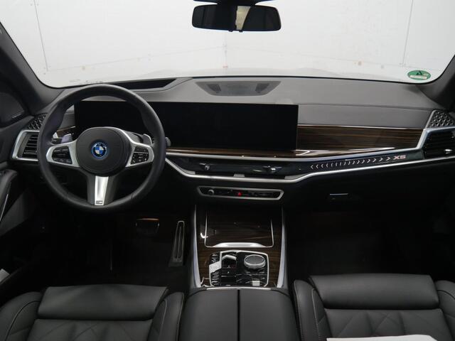 BMW X5 xDrive50e M-Sport | Panorama | Driving Assistant Professional | Trekhaak | Harman Kardon | Soft Close | Active Steering