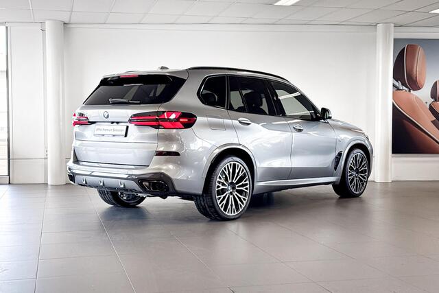 BMW X5 xDrive50e | M Sport | Driving Assistant Pro | Glazen Panoramadak | Massagestoelen | Harman Kardon