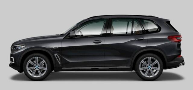 BMW X5 xDrive45e High Executive xLine - Trekhaal - Panoramadak - Active Cruise Control - Parking Assistant - Head up - Comfort Access - Soft Close - Ambiance verlichting - Warmte Comfort Pack - Sportstoelen -