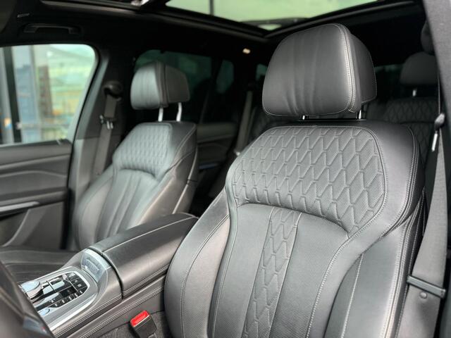 BMW X5 45e M Sport | Full Options | Laserlights | 22" | Night Vision | Massage | Sky Lounge | 4WD Besturing