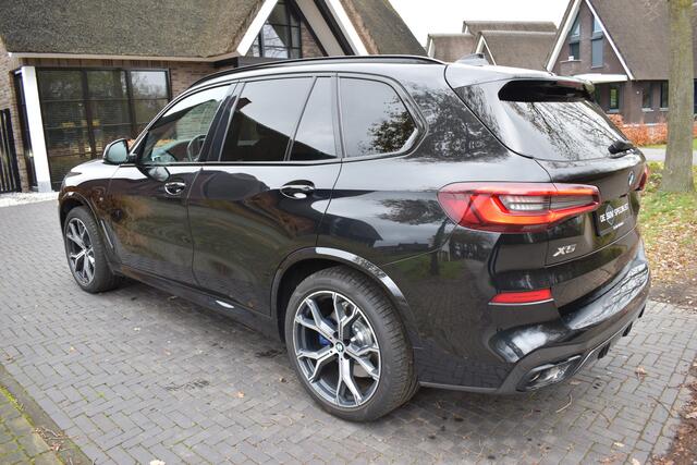 BMW X5 xDrive45e High Executive 395PK BOMVOL PANO, ACC ENZ.