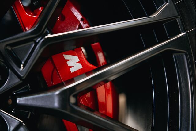 BMW X5 xDrive45e High Executive | Pano | Trekhaak | Luchtvering | M-Stoelen | Stoelverwarming |