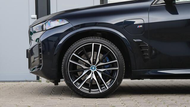 BMW X5 xDrive50e M-Sport Pro | Massage | Sky Lounge | Harman/Kardon | Stoelventilatie | Head-up | Trekhaak | Carbon