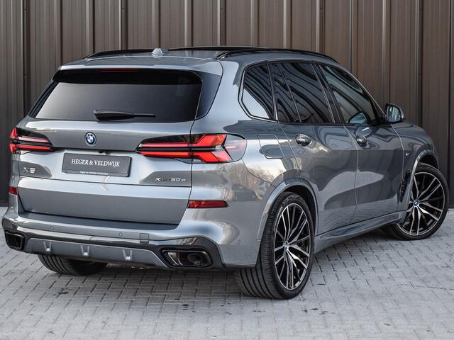 BMW X5 xDrive50e | M-SPORT BRAKE | COMFORT ACCESS | SOFT CLOSE | TREKHAAK | SHADOW-LINE | PANORAMADAK | STOEL VENTILATIE | AMBIANCE AIR | AMBIANCE LIGHT | ADAPTIVE LED | ACTIVE CRUISE | 360 CAMERA | DAB+ | HARMAN/KARDON | GESTURE CONTROL |